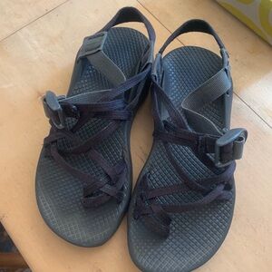 Women’s Adjustable Black Chacos